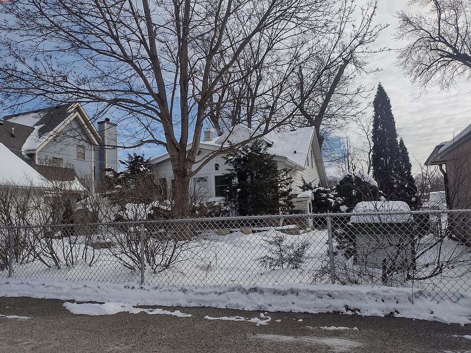 2nd image of 1415 Sunnyside Dr