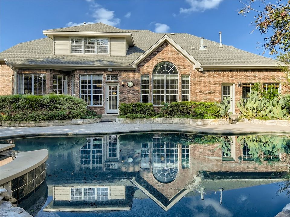1st image of 10807 Winchelsea Dr