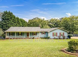 233 Motor Boat Club Rd, Greenville, SC 29611