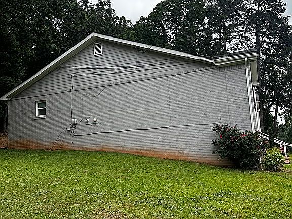 5th image of 3177 Sarah Lou Dr