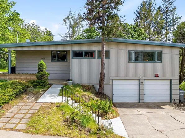 1515 NE Upper Dr, Pullman, WA 99163