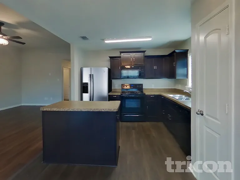 1367 Barrel Dr — Photo 4