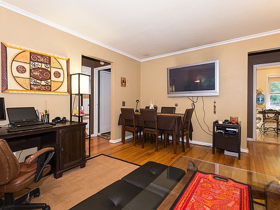 3rd image of 17 Green Acres Dr APT 57