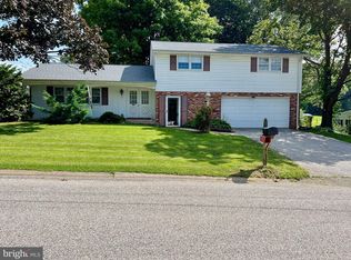 172 Vinmar Dr, York, PA 17402