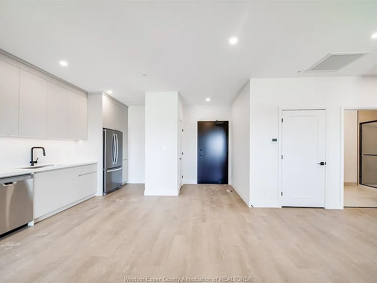 4300 Laurier Pkwy #543 — Photo 29