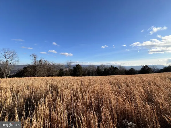 Howard Sions Rd, Moorefield, WV 26836