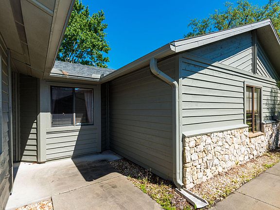 4th image of 186 Deer Lake Cir