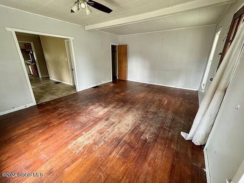 3rd image of 18 1/2 Mettowee Street