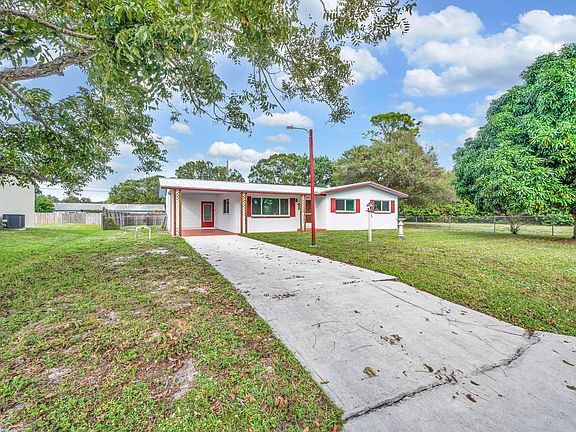 3rd image of 908 Skylark Drive