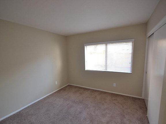 2nd image of 29238 Greenbrier Pl