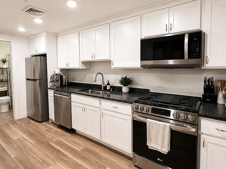 185 Silver St #1 — Photo 1