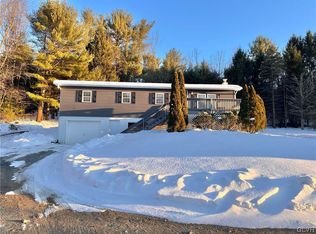 1880 Walnut Dr, Palmerton, PA 18071