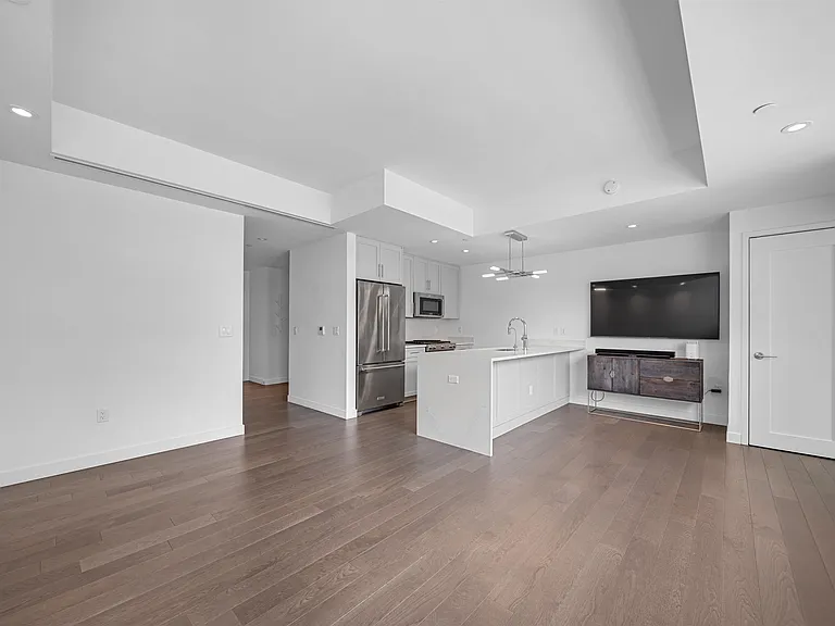 800 Avenue At Port Imperial #914 — Photo 14