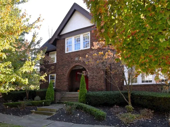 2257 S Overlook Rd, Cleveland Heights, OH 44106