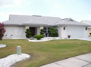 1912 Wolf Laurel Dr, Sun City Center, FL 33573