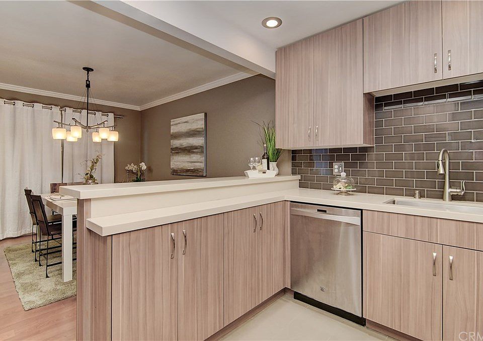 2nd image of 6001 Canterbury Dr Unit 309
