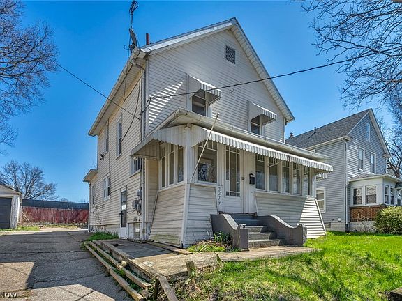4th image of 2279 SW 13th St