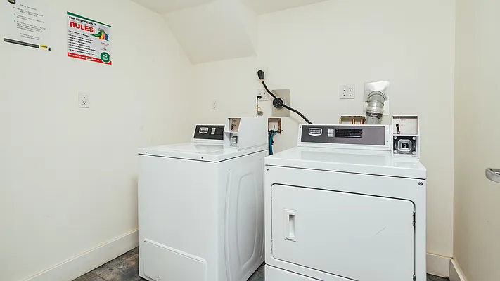 Rented by Nooklyn NYC LLC | media 15