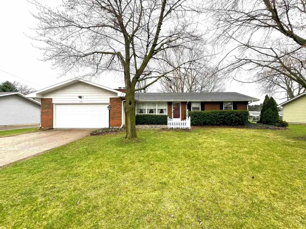 1102 S 15th St, Goshen, IN 46526