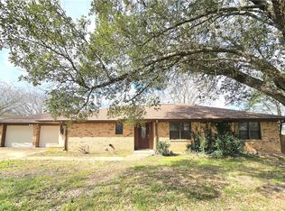 827 N Gray St, Caldwell, TX 77836