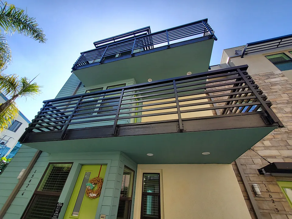 1562 Vista Del Mar Way #4