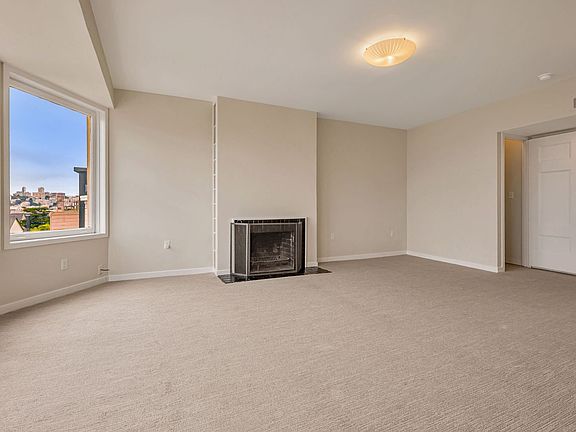 4th image of 2340 Vallejo St #300