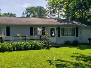 202 Miller St, Coleman, MI 48618