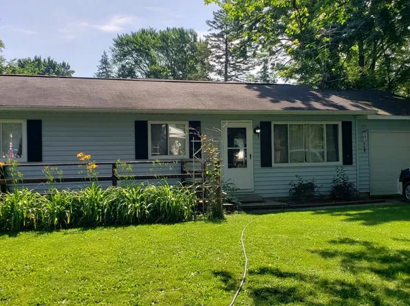 202 Miller St, Coleman, MI 48618