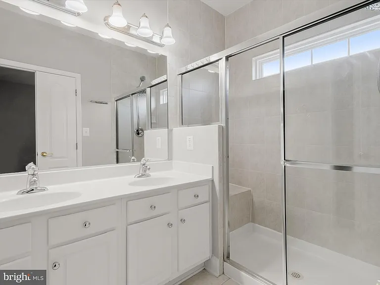 563 Pelican Ave — Photo 25