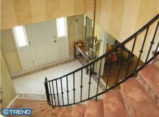 933 Princess Dr, Yardley, PA 19067