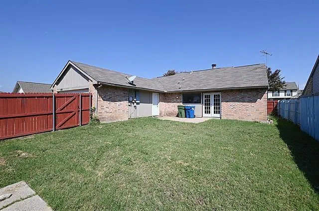 4325 Ireland Dr — Photo 18