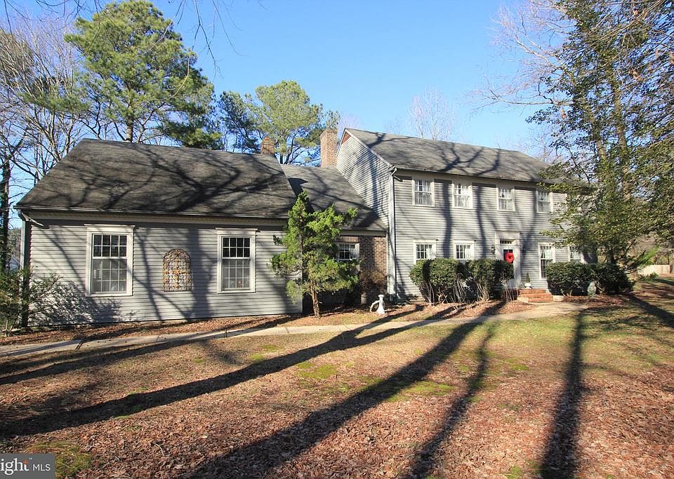 1st image of 916 Midway Ln