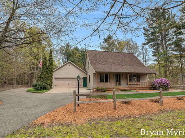 3106 N 168th Ave, Holland, MI 49424