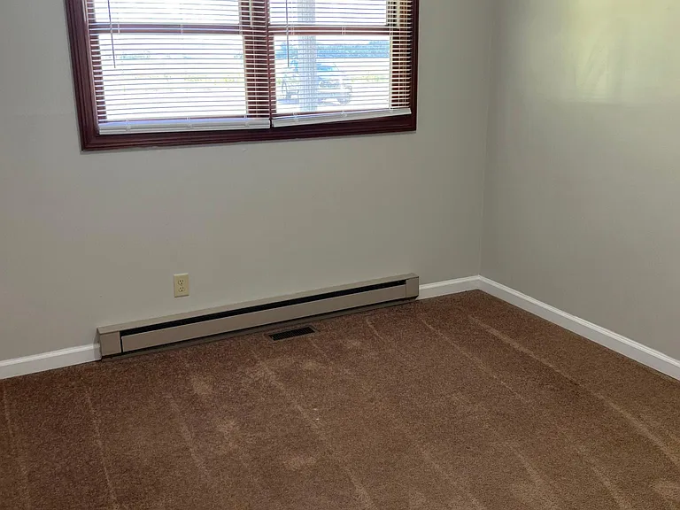 5541 N 300 E — Photo 11