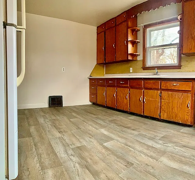 126 Clinton Street - 1 — Photo 2