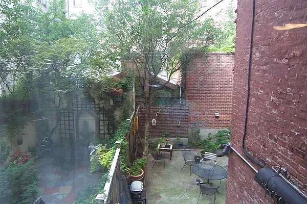 Rented by Susan Finkel, LREB | media 31