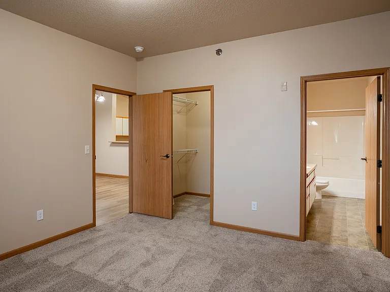 Fargo, ND West Lake Apartments | Bedroom
