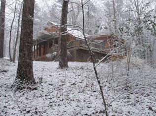 3927 Lake Ct, Gainesville, GA 30501