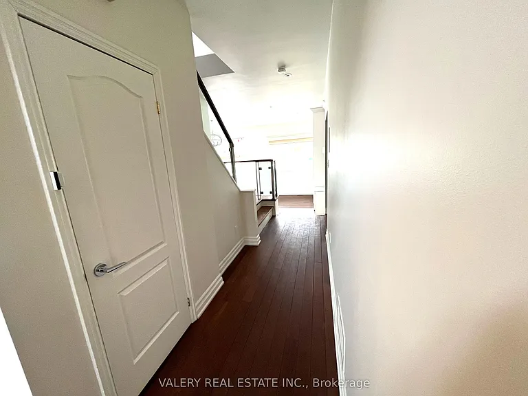 32 Belvedere Dr — Photo 12