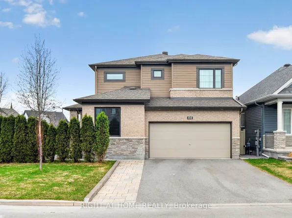 44 Hawks Landing Cres, Ottawa, ON K2S 1W1