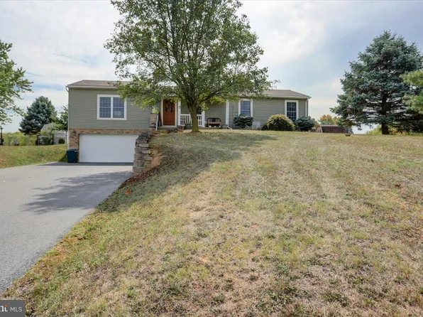 3926 Albert Ave, Greencastle, PA 17225
