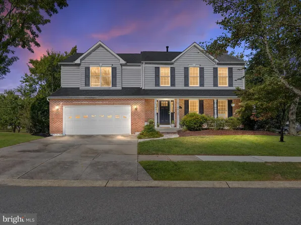 712 Thornwood Dr, Odenton, MD 21113