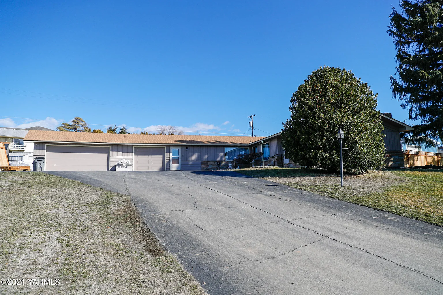 2713 Rest Haven Rd photo 1