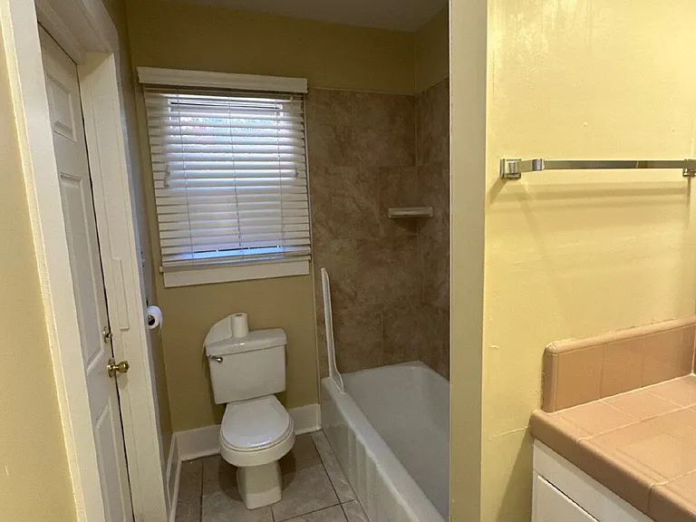 2140 Loomis St — Photo 19