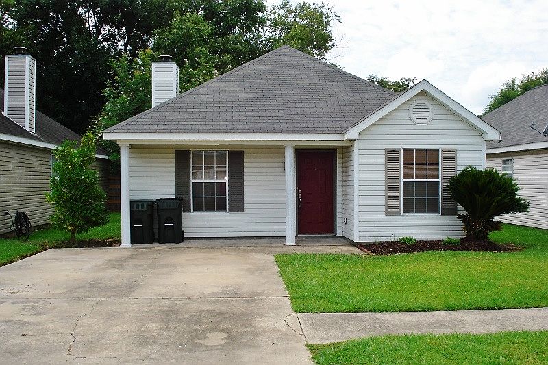 1st image of 108 Earline Dr