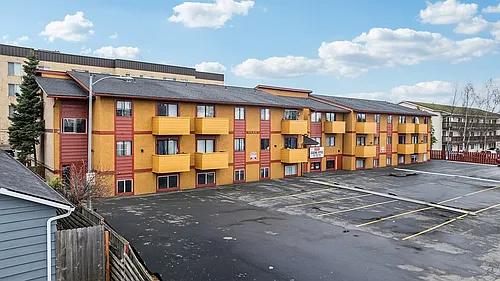 Nicole Apartments Photo 1