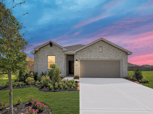 588 Day Station Dr, Dayton, TX 77535