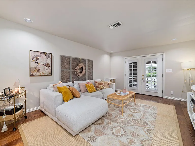 869 Wax Myrtle Ln #A — Photo 10