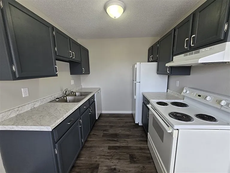 502 Lewis Ave E #310 — Photo 8