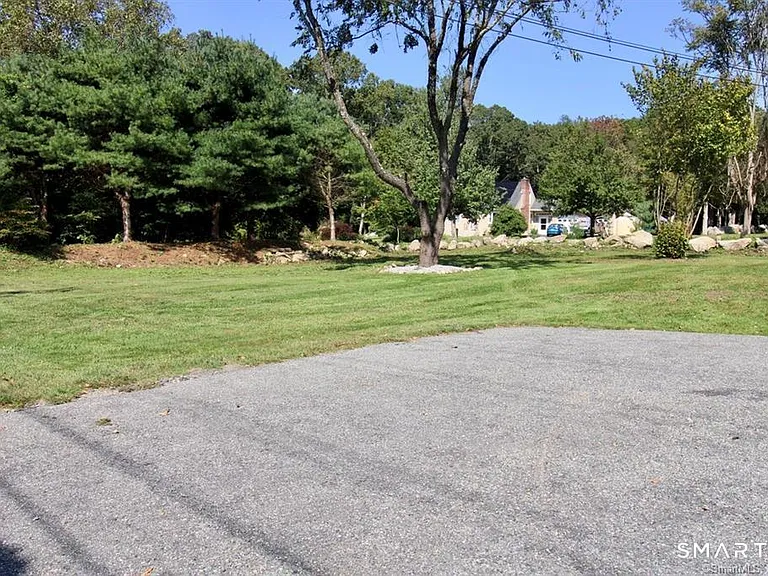 525 Boston Post Rd #1 — Photo 20